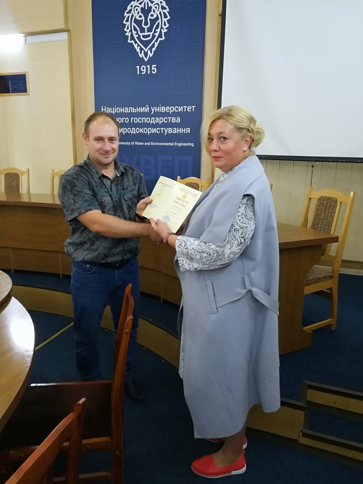 О. Налобіна